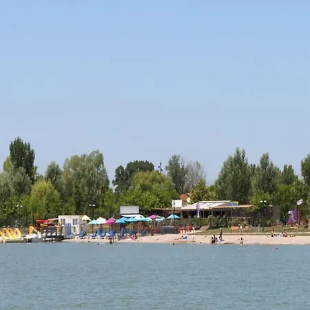 Holiday home Maison En Provence Entraigues-sur-la-Sorgue
